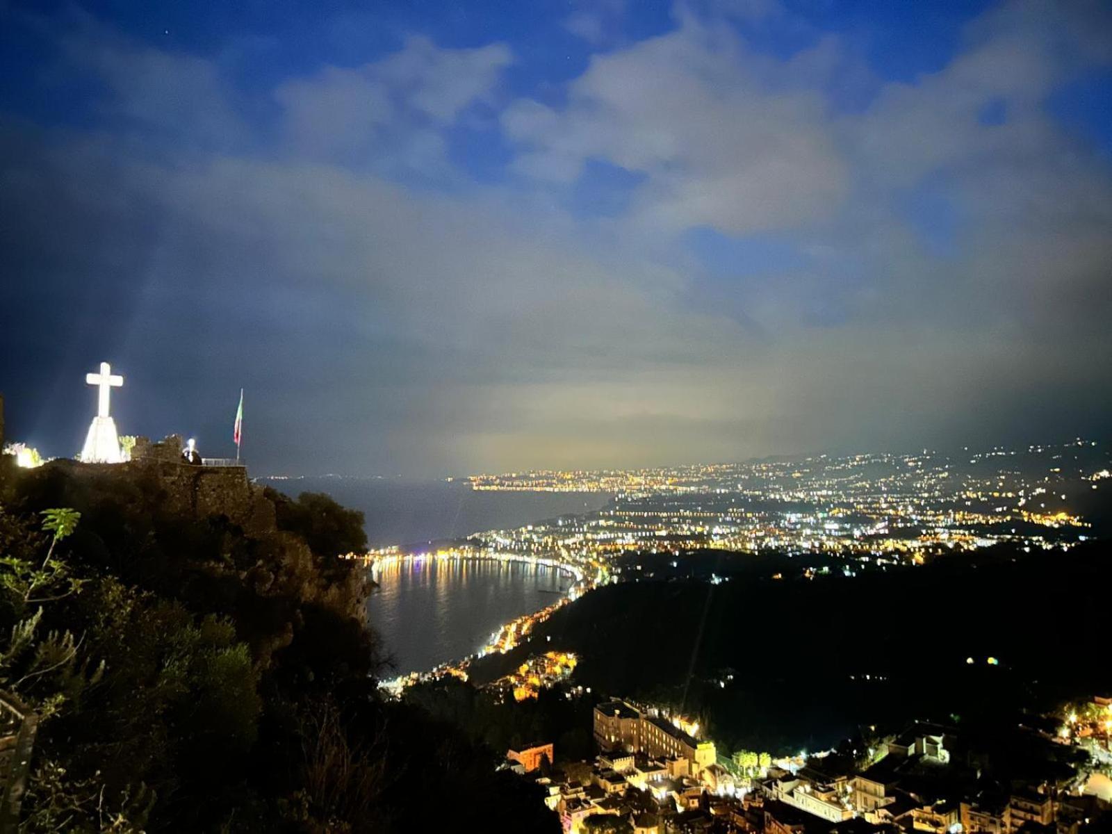 L'Host In Taormina Διαμέρισμα Εξωτερικό φωτογραφία